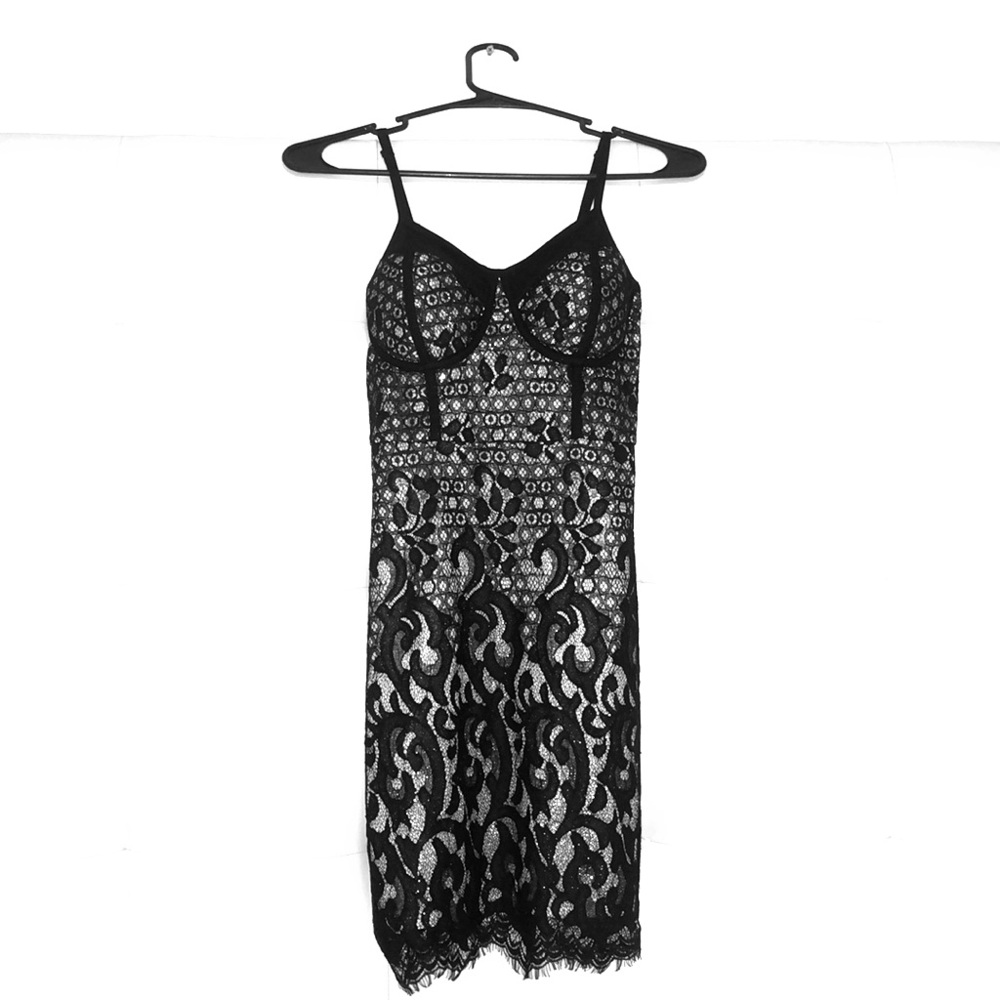 GUESS XS LITTLE BLACK LACE DRESS